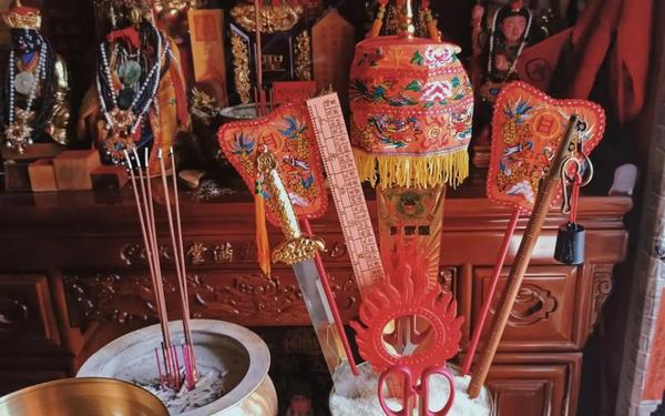 啊我们换个地方做...又加免费-想把神像换个地方供怎么做